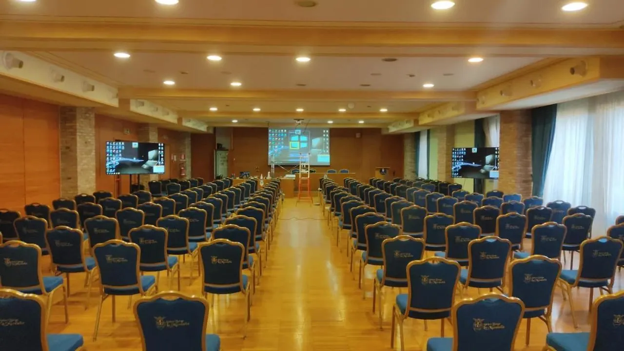 Bes Hotel Bergamo Cologno Al Serio
