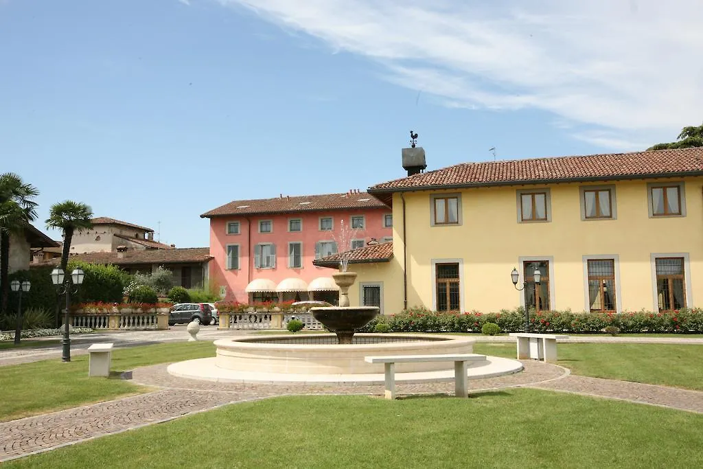 Bes Hotel Bergamo Cologno Al Serio 4*,  Italy